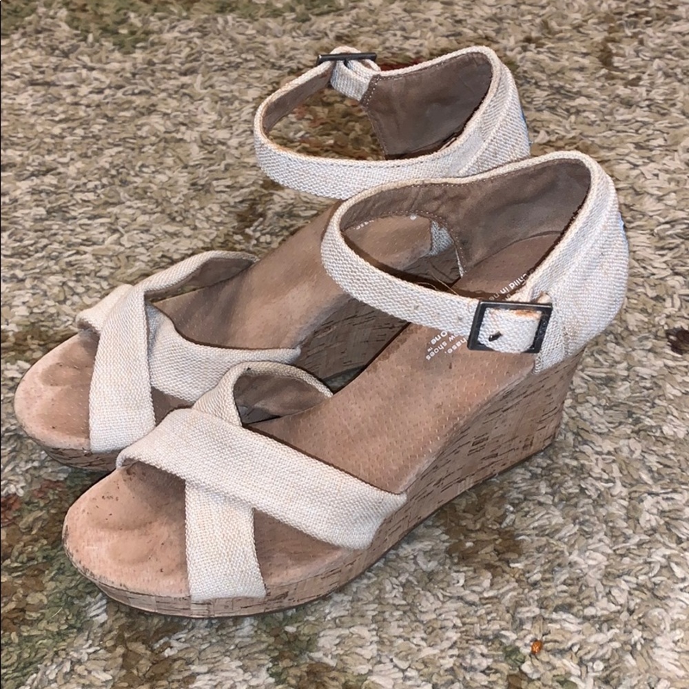 Toms wedges